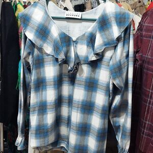 Carolina Colors ruffle neck plaid top no sz tg (InvW216)